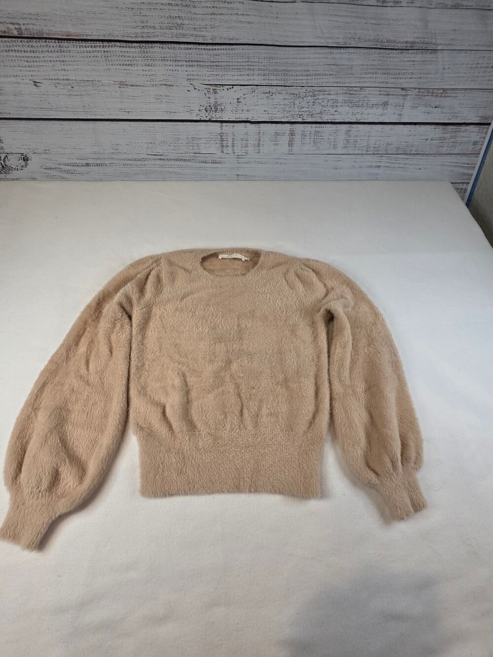 ASTR the Label Sorbet Fuzzy Balloon Sleeve Cropped Knit Sweater Tan/Beige Size L